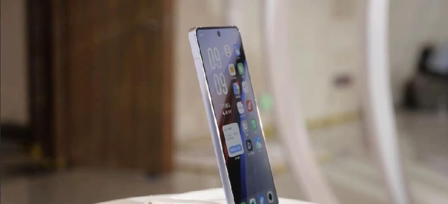 你随便借的共享充电宝，说不定正在悄悄拿走你的隐私！这小物件比普通充电宝就重7克，