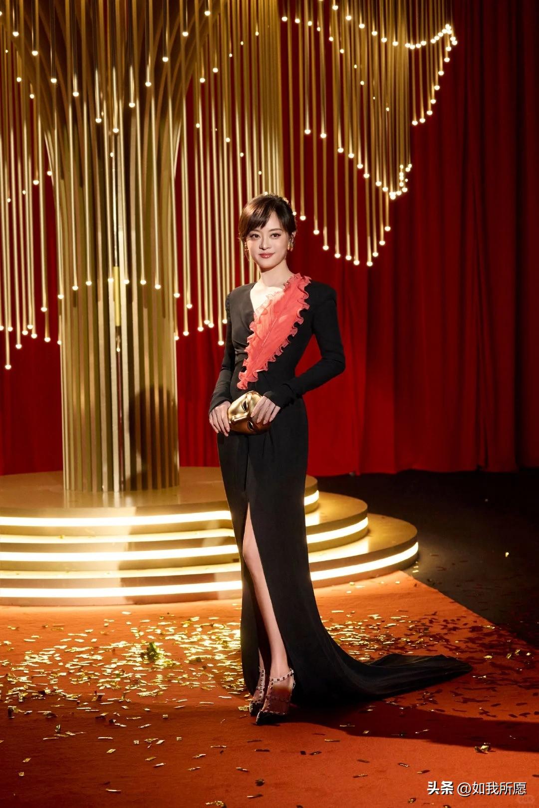 以前总听人说“没文化真可怕”，
看了孙俪的获奖感言，
我发现“有文化”还真不一定