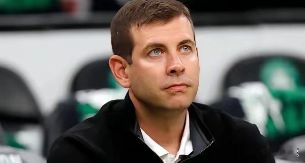 ESPN NBA名记沙姆斯·查拉尼亚近日在《帕特·麦卡菲秀》节目中透露，波士顿凯