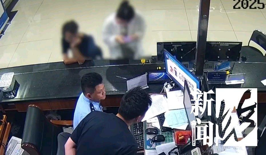这女子为养男友也是“拼”了。月入5000元，养男友3年，工资不够就靠“代购”赚外