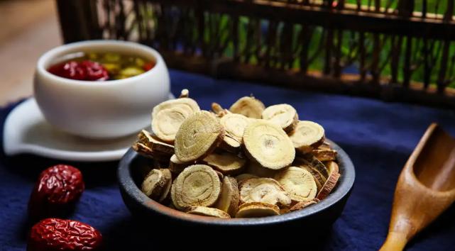 宗筋失养、状态不佳？中医：先祛邪再进补，调对根源是关键








有不少年