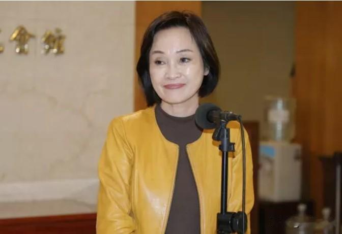 回应民调“领先赖瑞隆6.3%”　柯志恩：中间选民是决胜关键

针对ETtoday