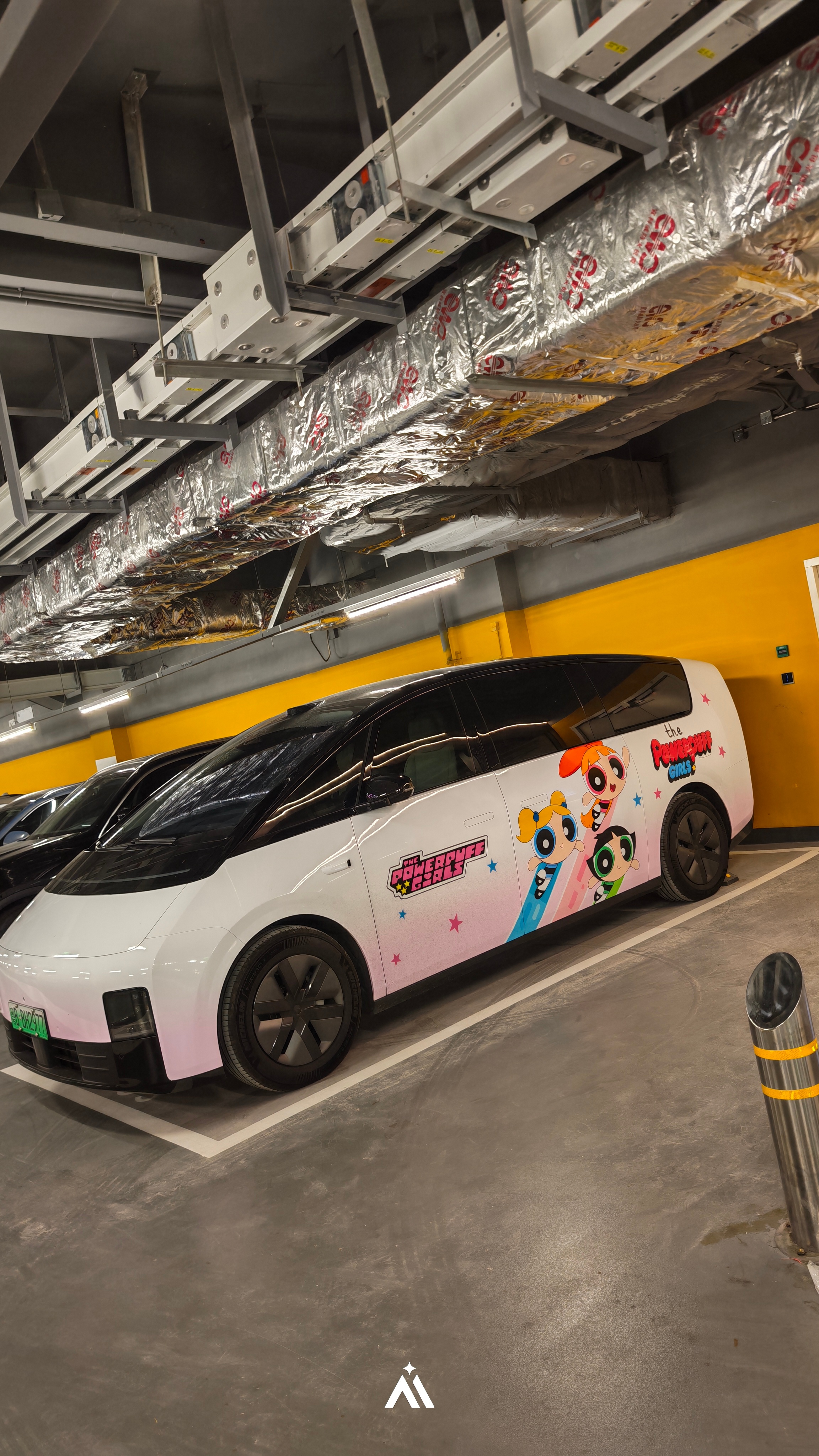 好奇，是不是每台MEGA都会贴拉花 深圳·K11购物艺术中心