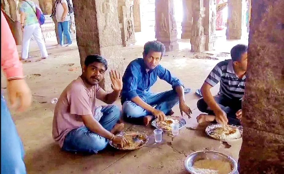 印度人用手吃饭，是不是筷子和勺子有巨大的市场？

任何事情都不是绝对的，但是印度