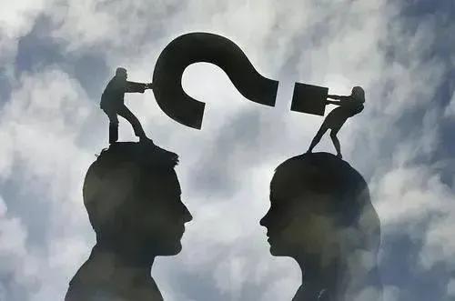 离婚
   ——写给那些准备离婚近二十年的夫妻

虽然离婚不是新的名词
家庭破碎