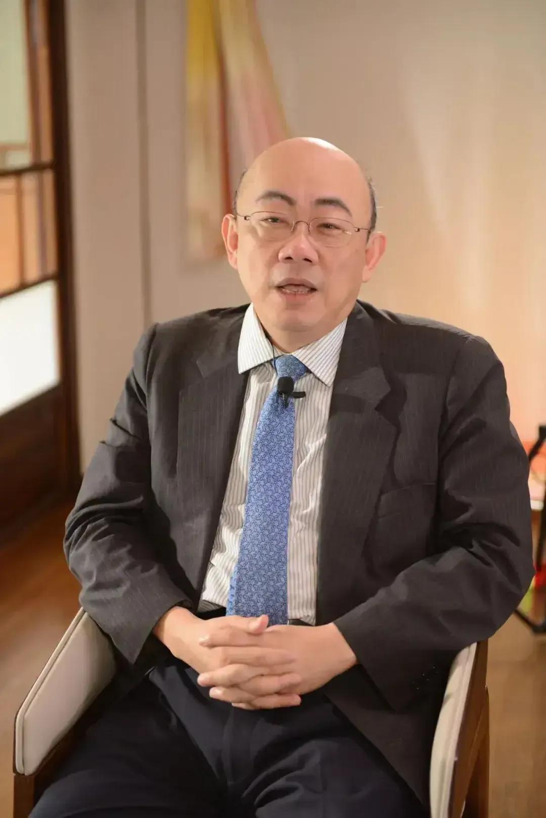 郑丽文弃蔡正元选郭正亮当智囊，这哪是换顾问，分明是国民党要换活法的信号！
 
刚