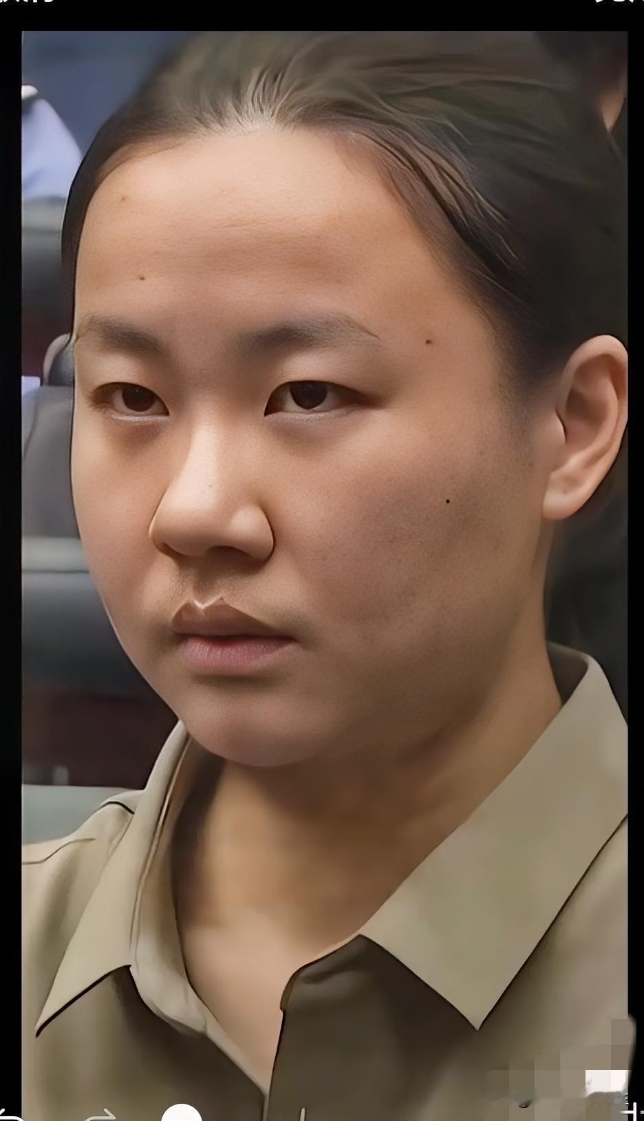 明珍珍的结局真的戳破了一个误区:
出生在“罗马”，可不代表能一直站在正道上。
 