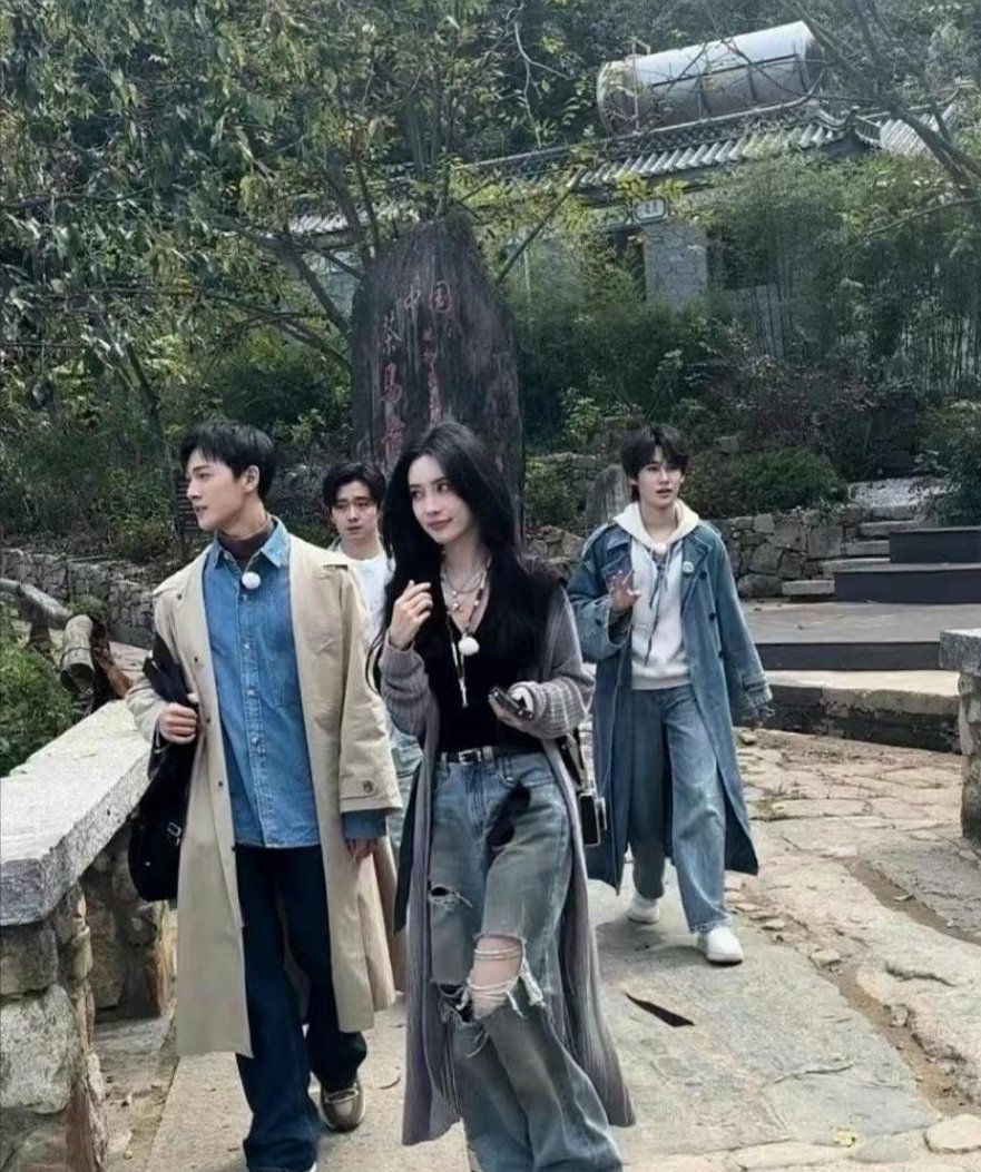 孟子义多高啊我的妈，这身材，路拍都这么顶…… 