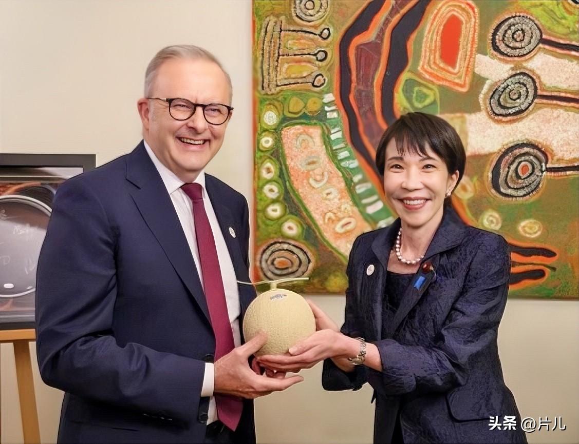 一片哗然！澳大利亚总理拿高市早苗开黄腔。多家媒体在报道中称，澳大利亚总理阿尔巴尼