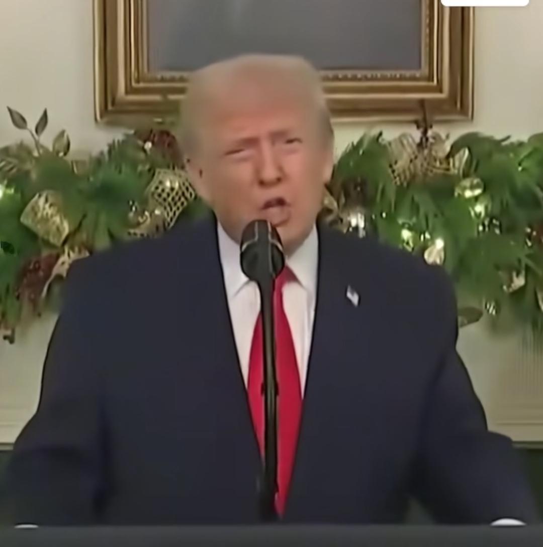 中国有句谚语叫做"黄婆卖瓜，自卖自夸"。这个用在特朗普身上，太合适不过了。
  