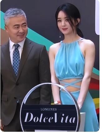 浪琴副总裁原来还有这么可爱的一面吗？他和大明星赵丽颖站在一起的时候，他可能没见过