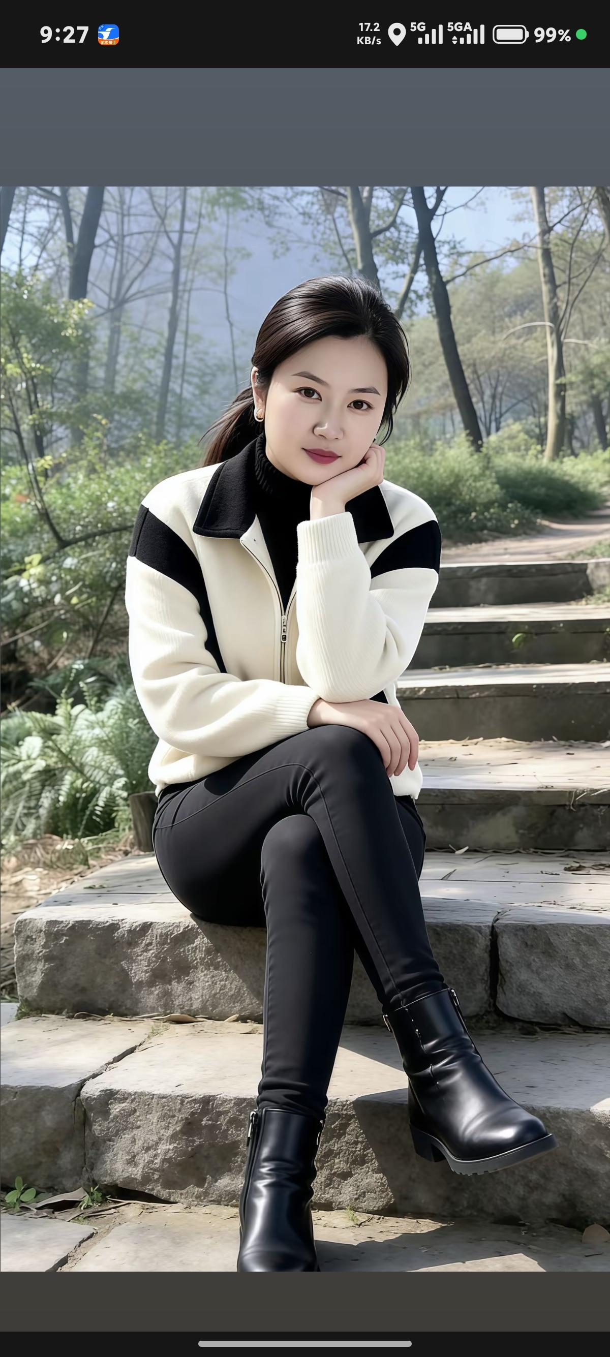 静坐山阶上，思量岁月长。