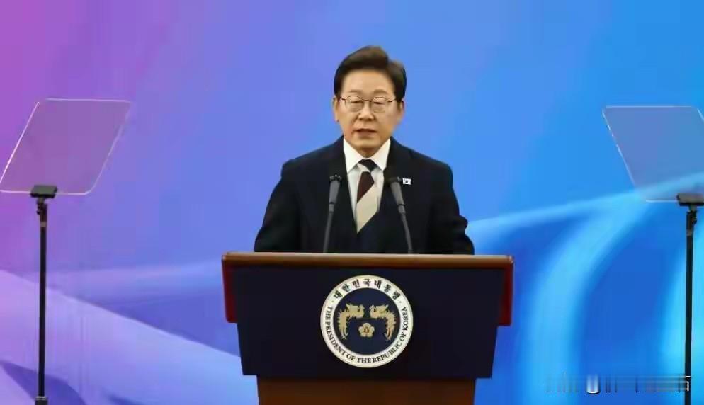 1月5日，韩国总统李在明出席在北京举行的中韩商务论坛，三星电子会长李在镕、SK集