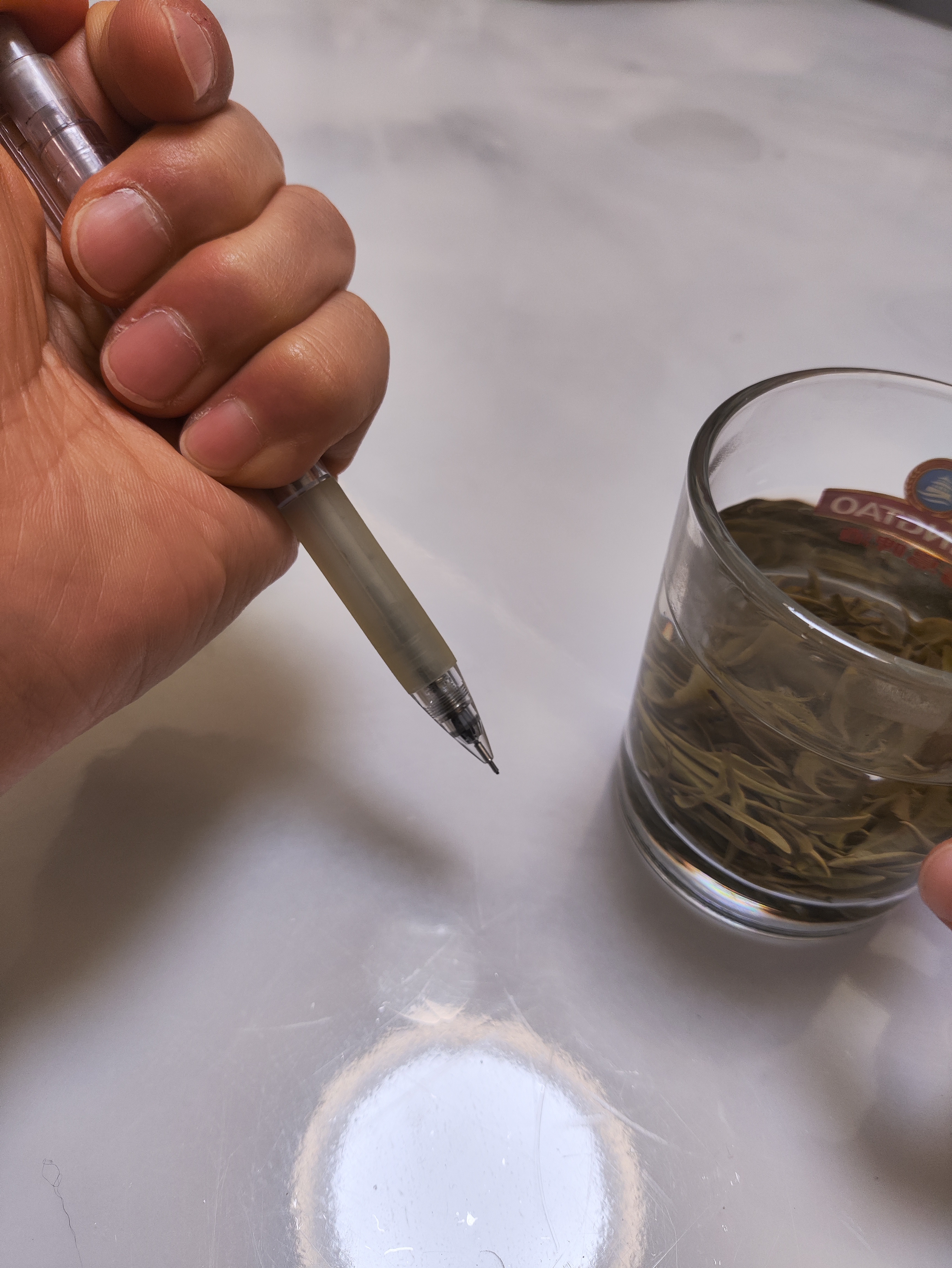 咔咔摁了一顿自动铅笔，突然一股久违的回忆