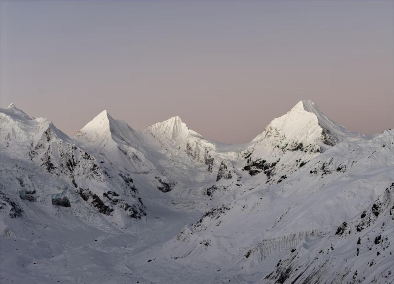 分享一组我爸前段时间在西藏拍的航拍照片[赞][赞][赞]真是很羡慕了
✈️ DJ