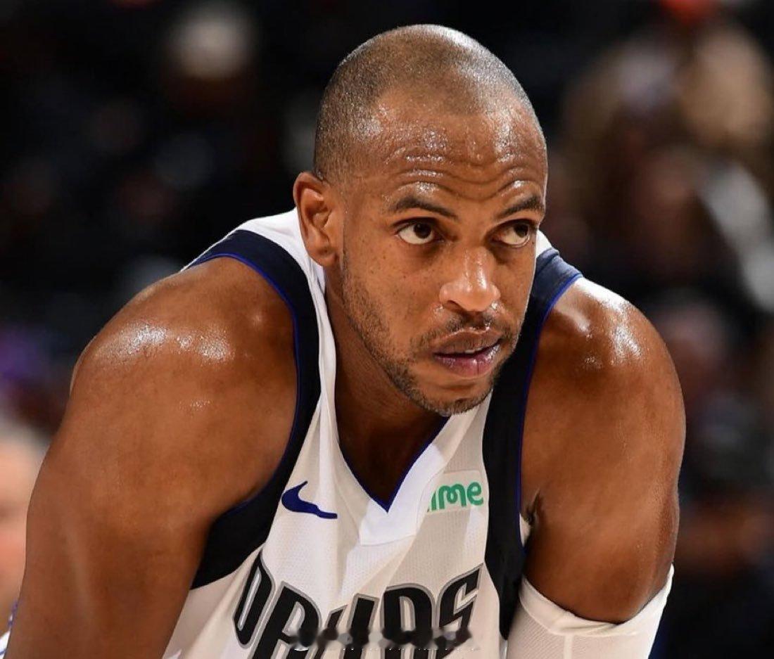 据Marc Stein报道，目前认为克里斯·米德尔顿被买断的可能性不大。 