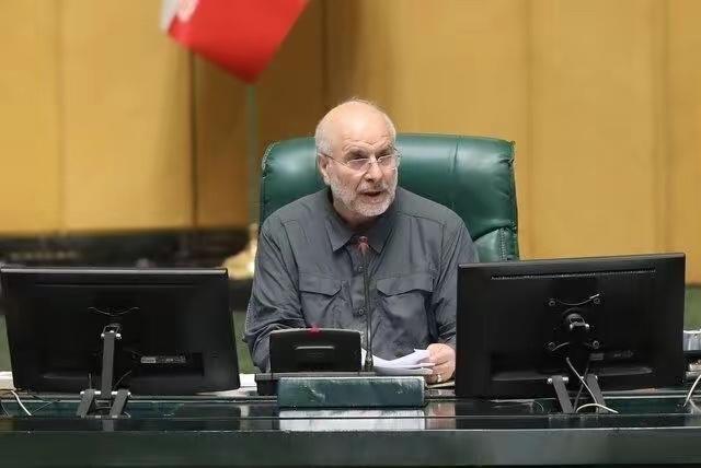 伊朗彻底被激怒了，指责美未遵守停火协议！

6月1日，伊朗伊斯兰议会议长卡利巴夫