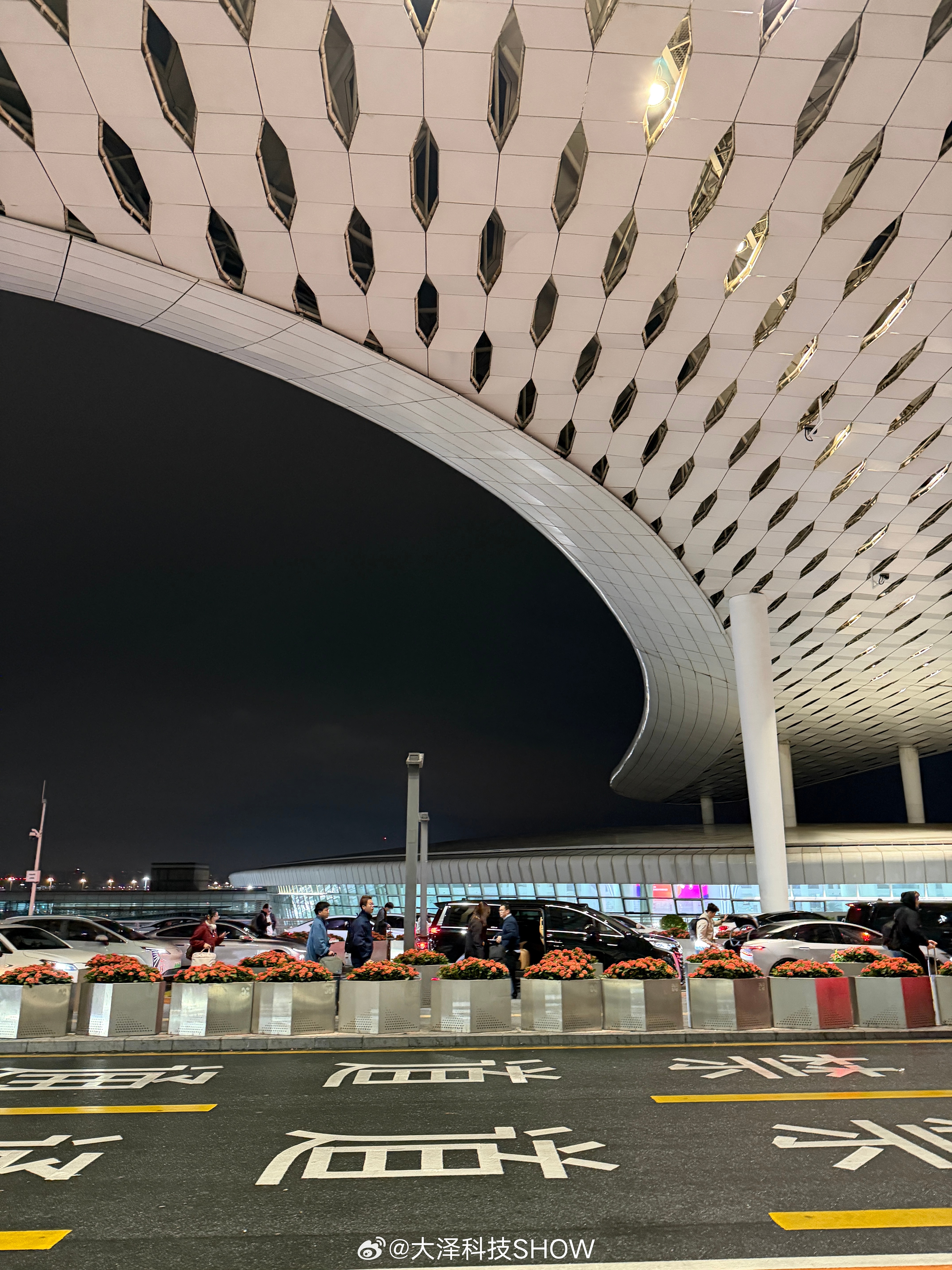 北京的雪真不小早班🐔，回北京看雪 深圳·深圳宝安国际机场