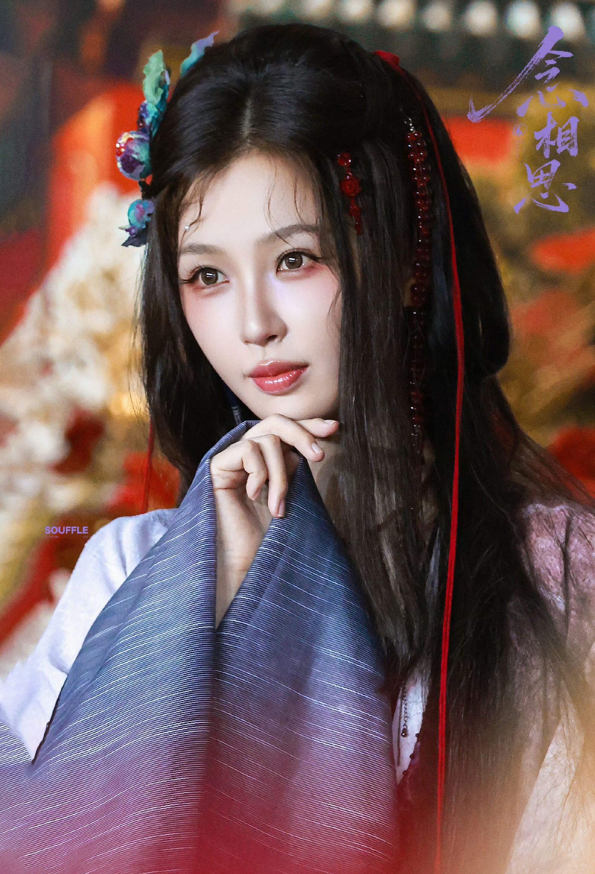 这个发型确实不太适合，只展示出窝鱼一半的骨相美… 