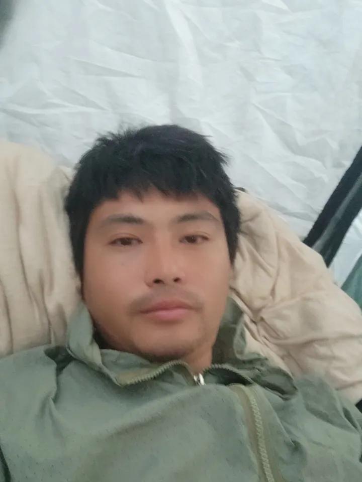 这一下瞎猜了，电机报废了。买电机要大几百块钱。现在经过一个好心人把我拉到镇上。现