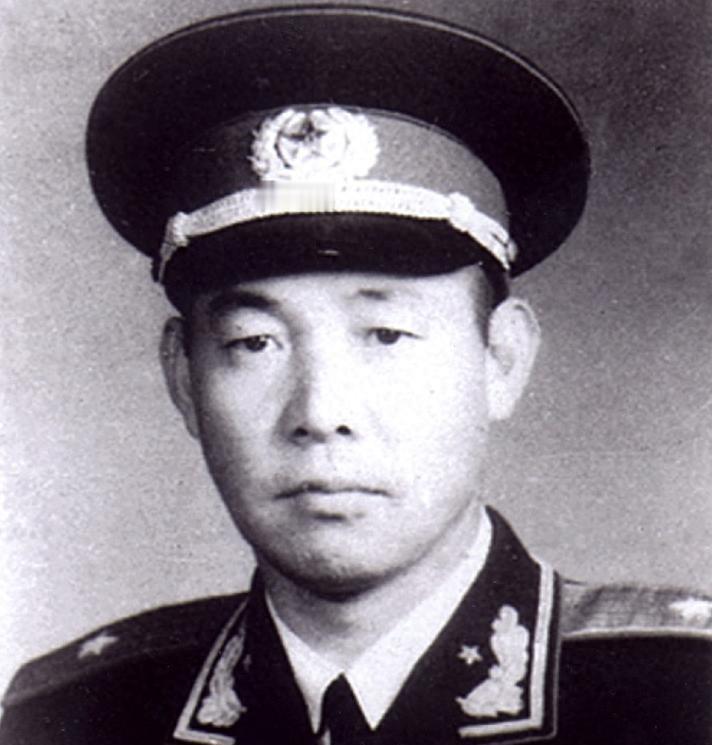 刘懋功到军事学院报到后，想通过介绍信没有写空军来寻求机会调回陆军可行吗？
195