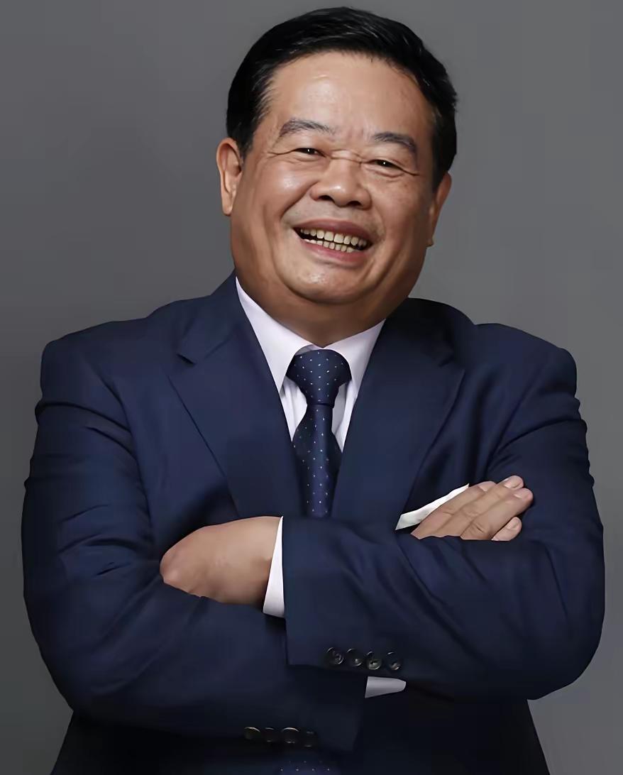 曹德旺160亿全交妻子，硬核父爱藏远见
 
“玻璃大王”曹德旺将160亿财产转妻