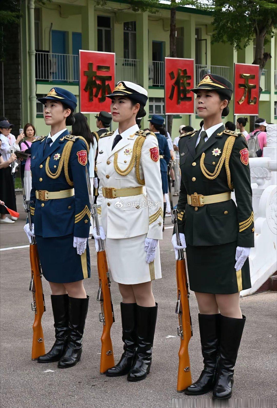驻港部队军营开放活动三军仪仗队，帅！