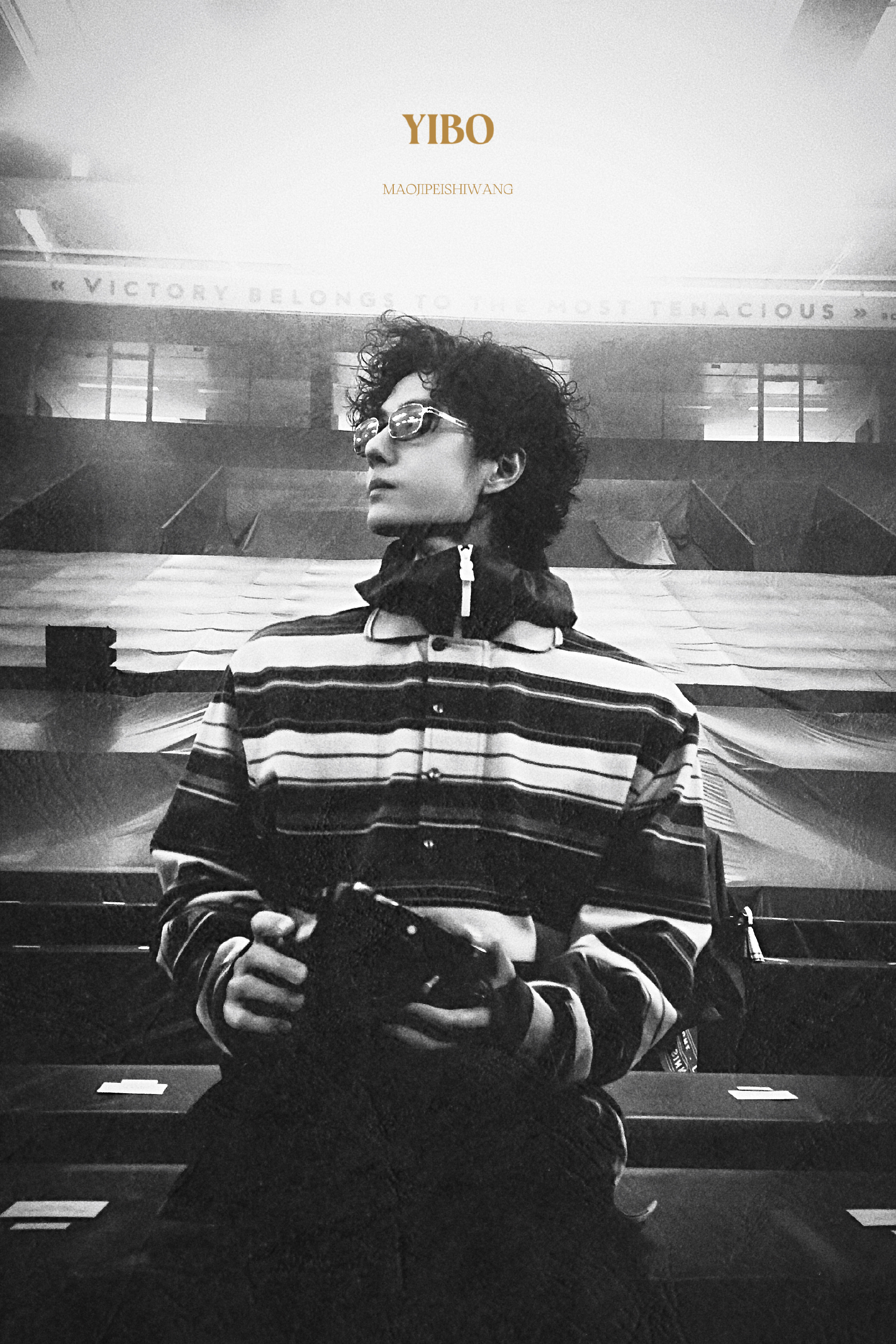 我天啊嘉人镜头冲到王一博怀里了王一博lacoste的造型