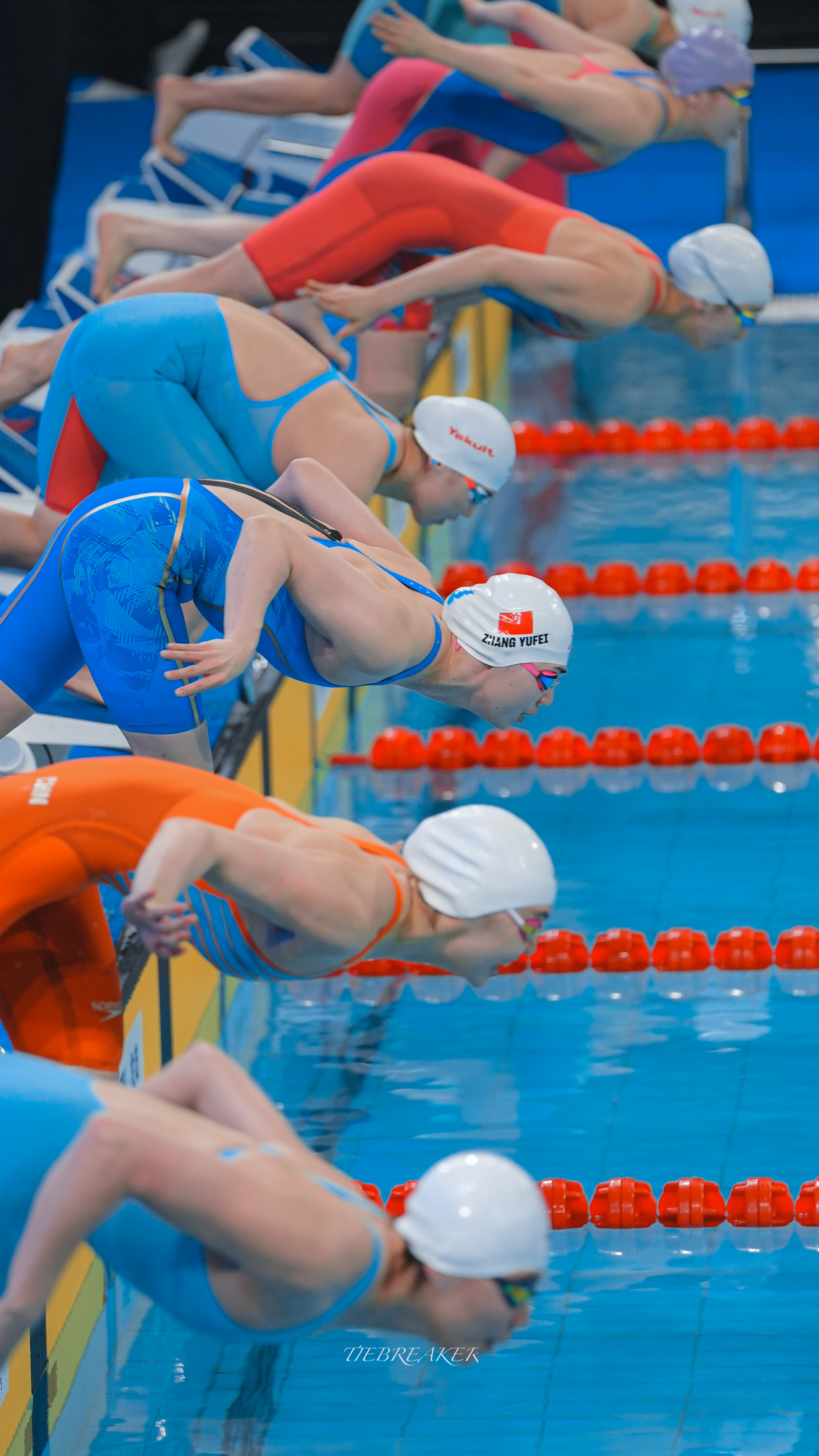 HER.｜伟大的女性们，节日快乐💐 