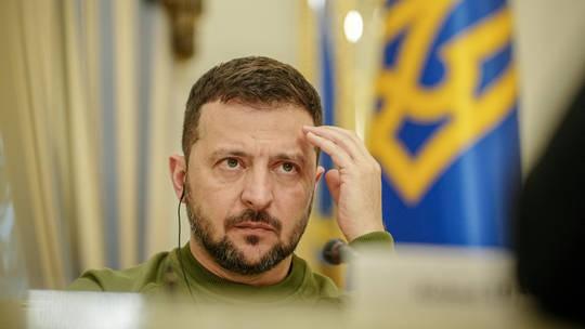 尽管任期将于2024年5月届满，乌克兰领导人仍拒绝举行新选举，理由是戒严。在美国