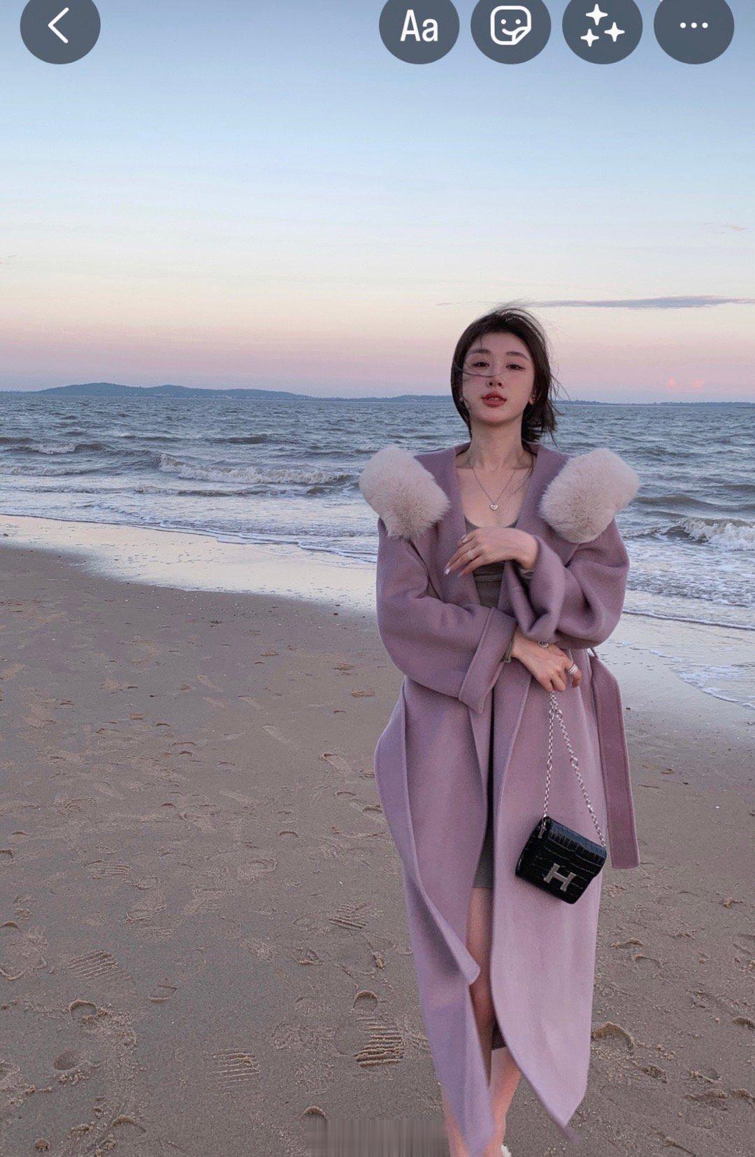 💜这件紫色我太喜欢了～很清新的那种紫色然后驼色又很美拉德～挑个喜欢的姐妹son