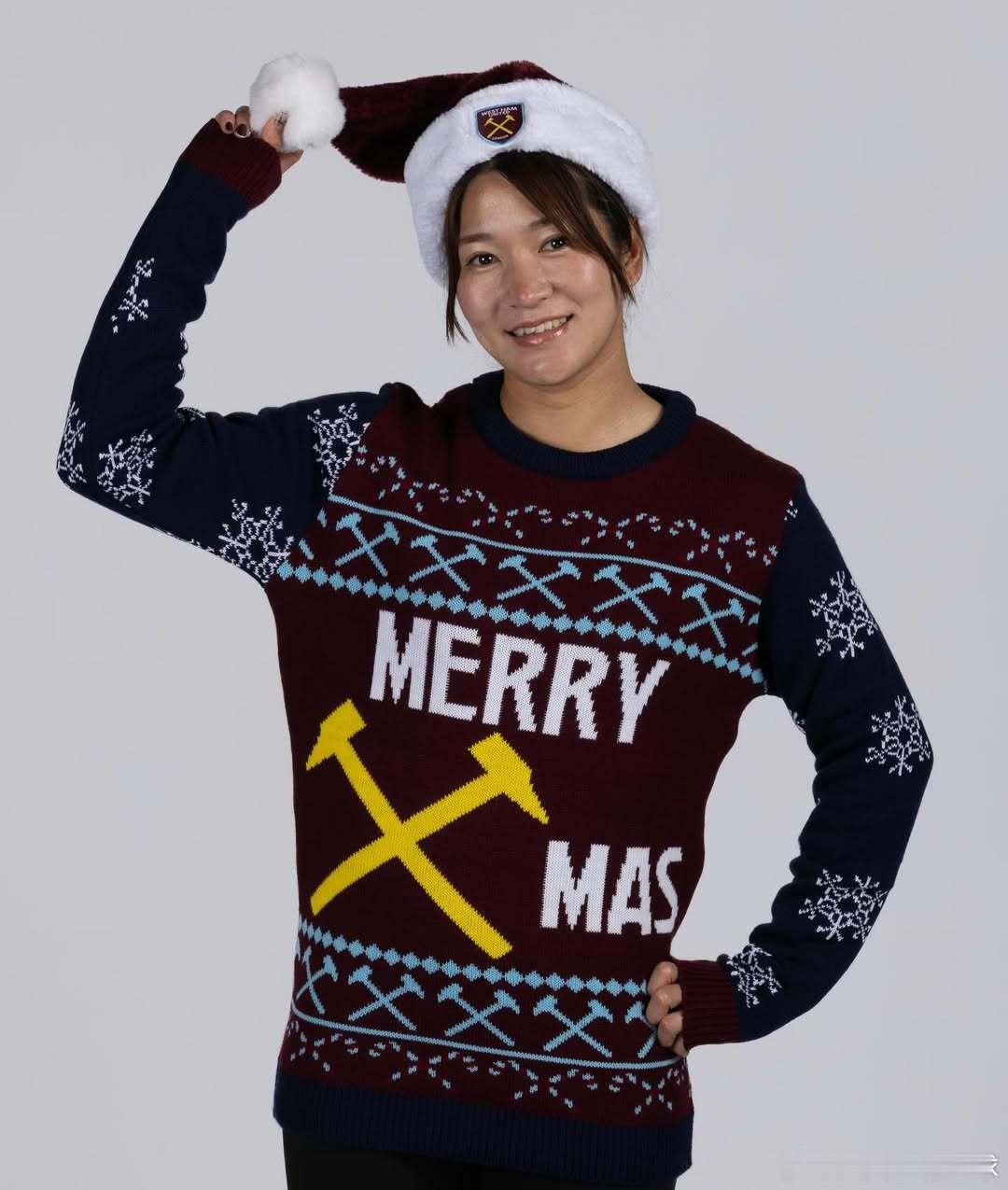 Santa is a hammer🔨