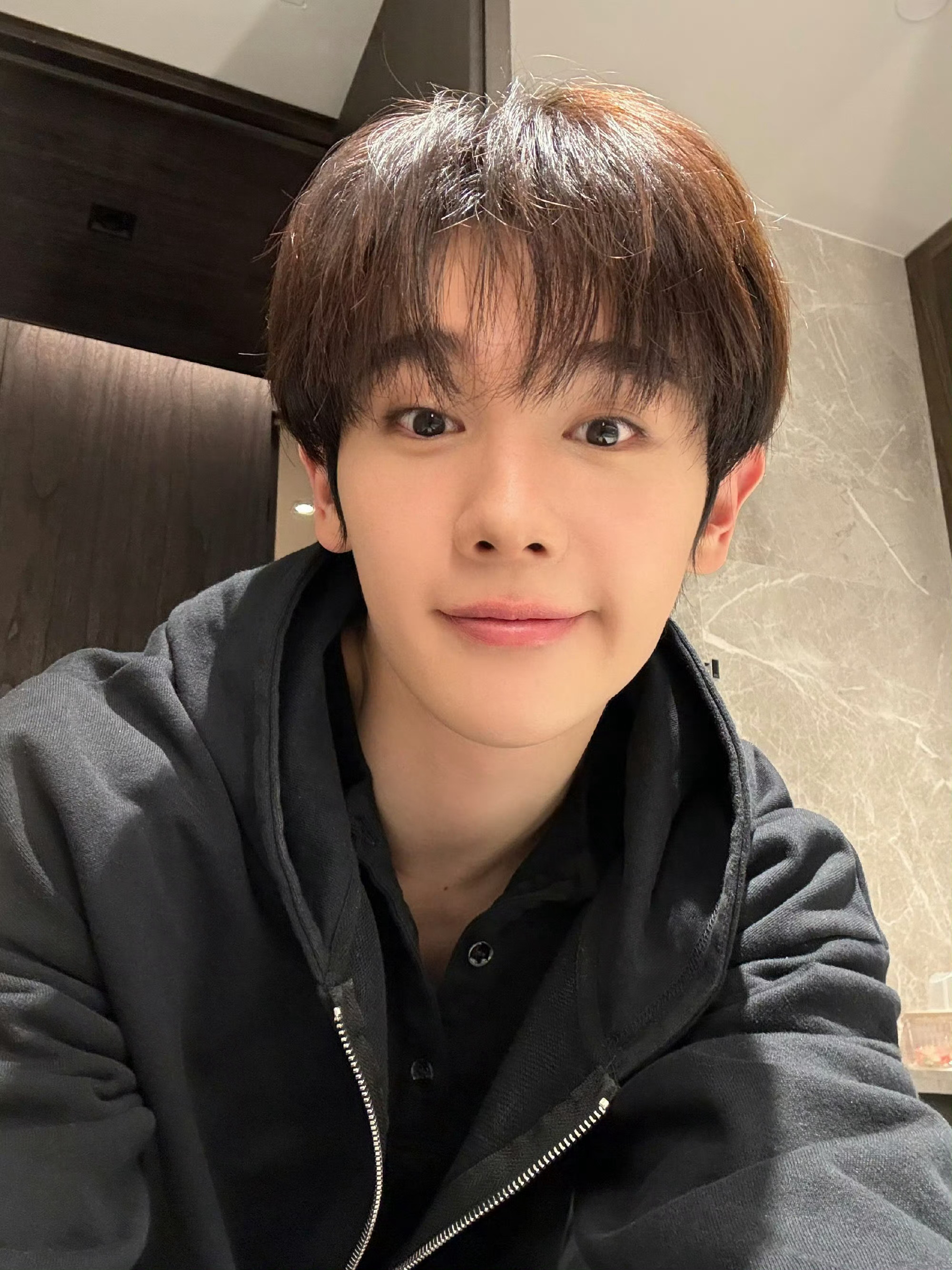 高卿尘第五刘彰第十一高卿尘快乐是刘彰第十一名出道给的 高卿尘这小心机也太可爱了！