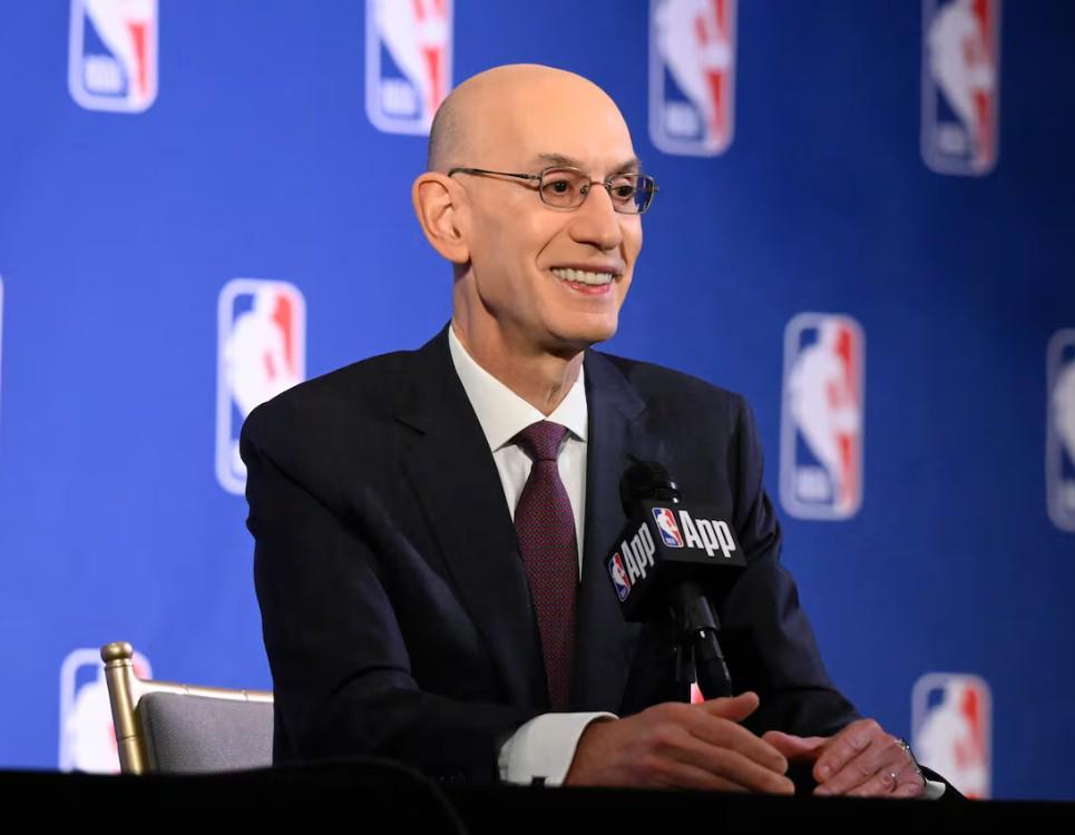 肖华还是对灰熊“动手”了！
 
最近，肖华在参加《Pardon My Take》