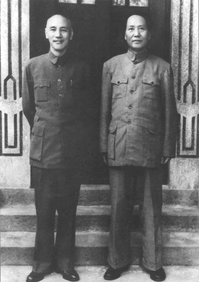 [太阳]1975年，蒋介石在台北病逝，入殓时身上穿了7条裤子，消息传到北京，大家