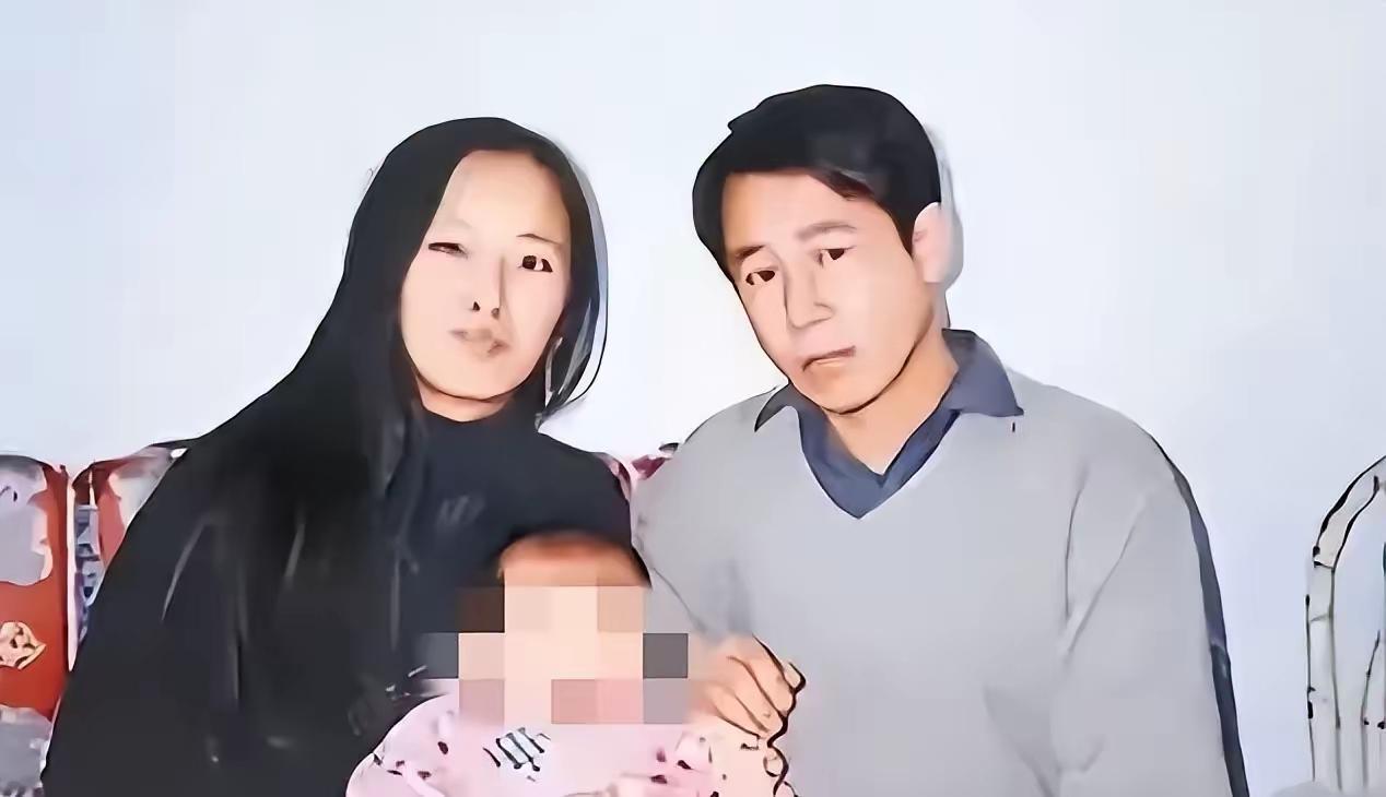 1998年，昆明民警杜培武还是戒毒所的普通干警，妻子是警花，兄弟是副局长。直到那