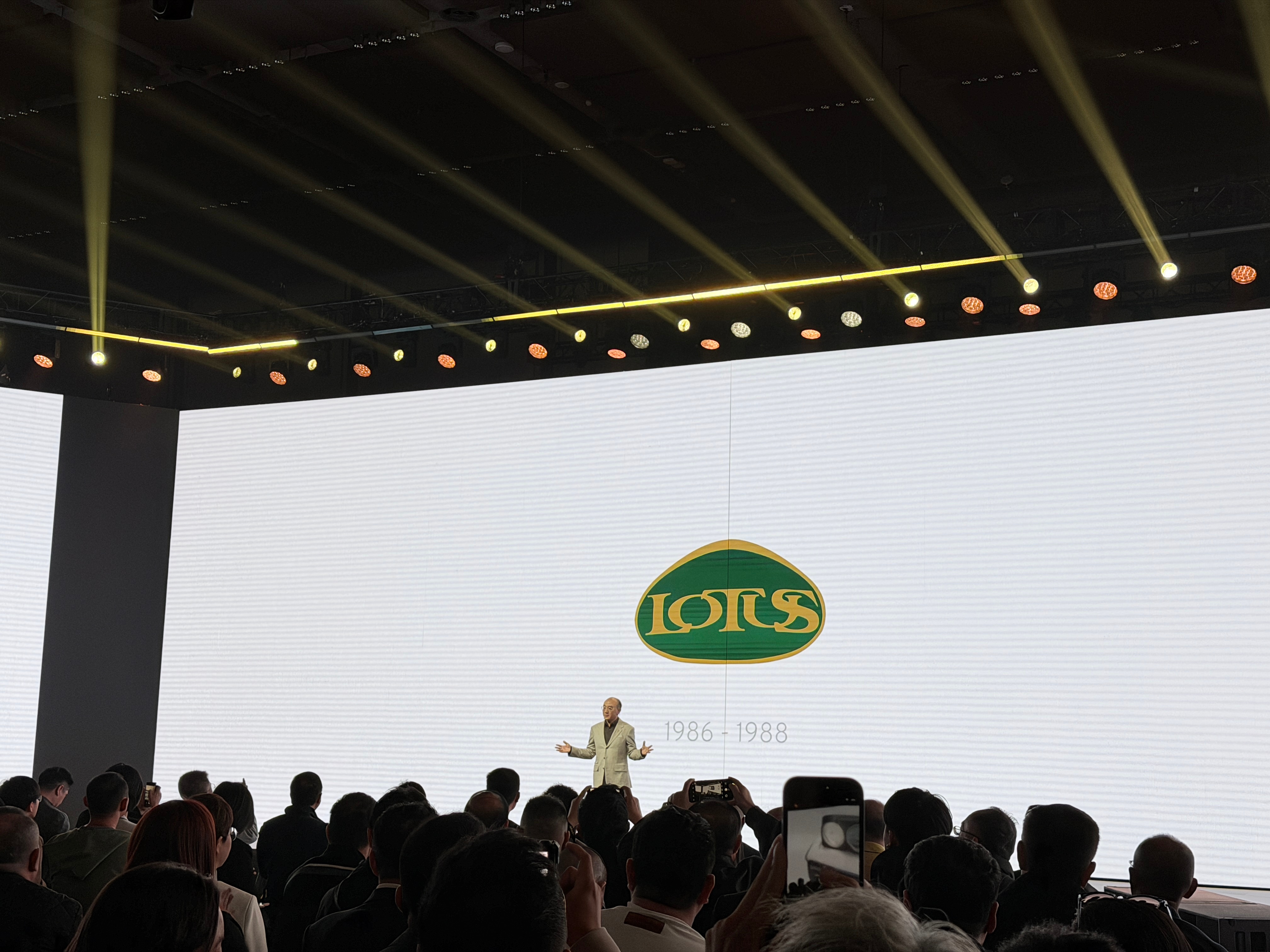 来莲花For Me发布会取了一个人生半径通行证~莲花跑车全新莲花forme