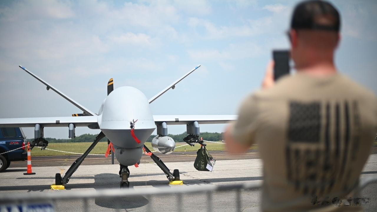 一架MQ-9死神无人机在没有地勤人员和支持设施的情况下从加利福尼亚远程飞行到田纳