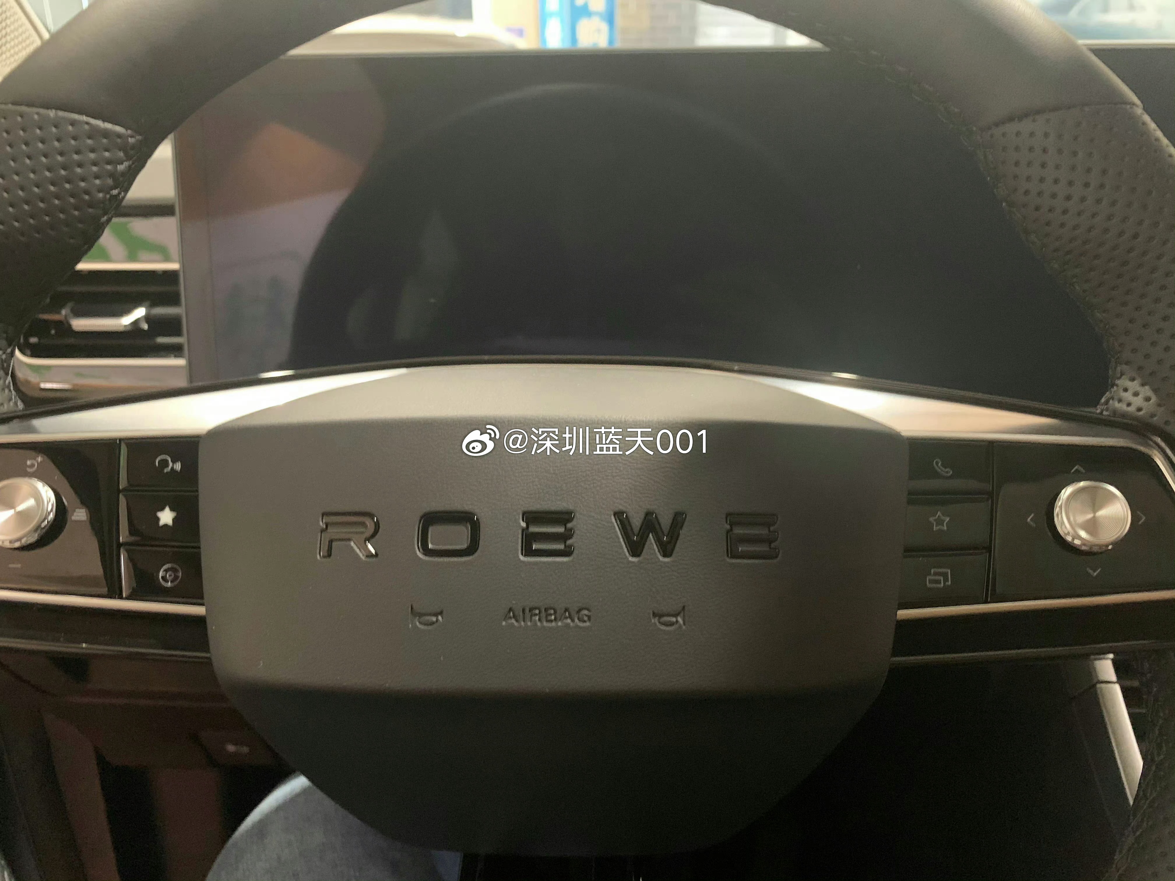省钱是电动汽车最小的优点吗超级车主 不少人入手电动车最先看重省钱，当下油价起伏不