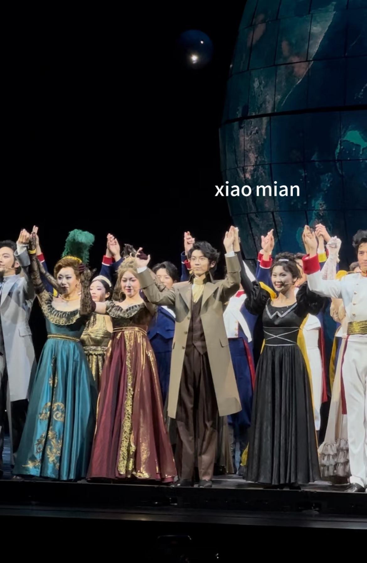 马嘉祺首场音乐剧谢幕  顺利结束！ 