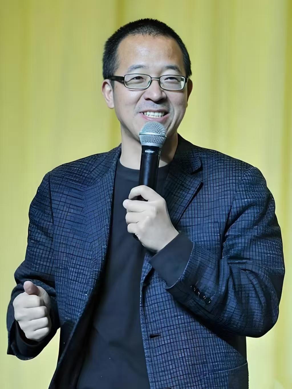 估计俞敏洪也想不到吧。自己南极发来的“以人为本”邮件刚让员工感动，转头就有员工因