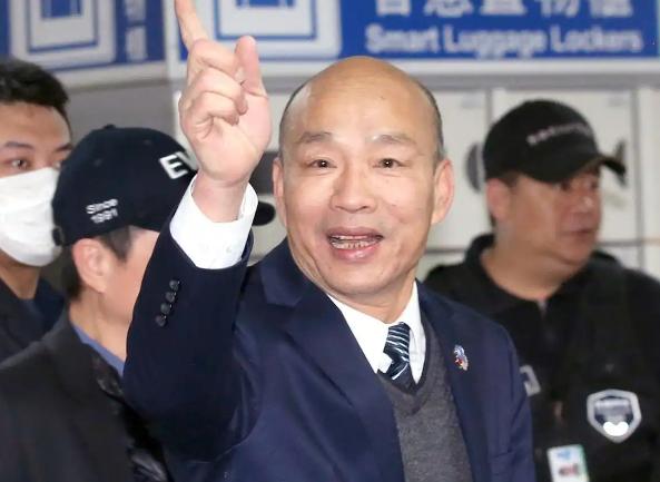挺军购、求美援、以武拒统！
正在美国访问的韩国瑜公开表示，台湾拥有坚定自我防卫的