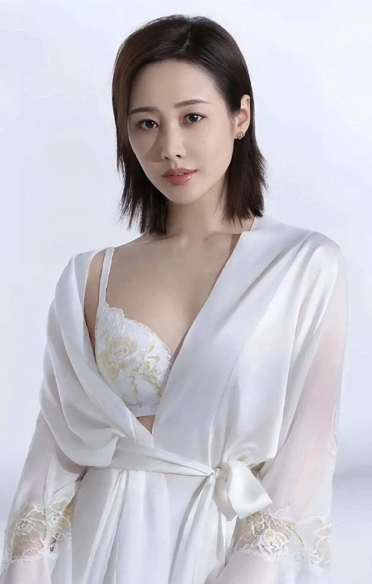 司理理（李纯）这么美李纯 司理理