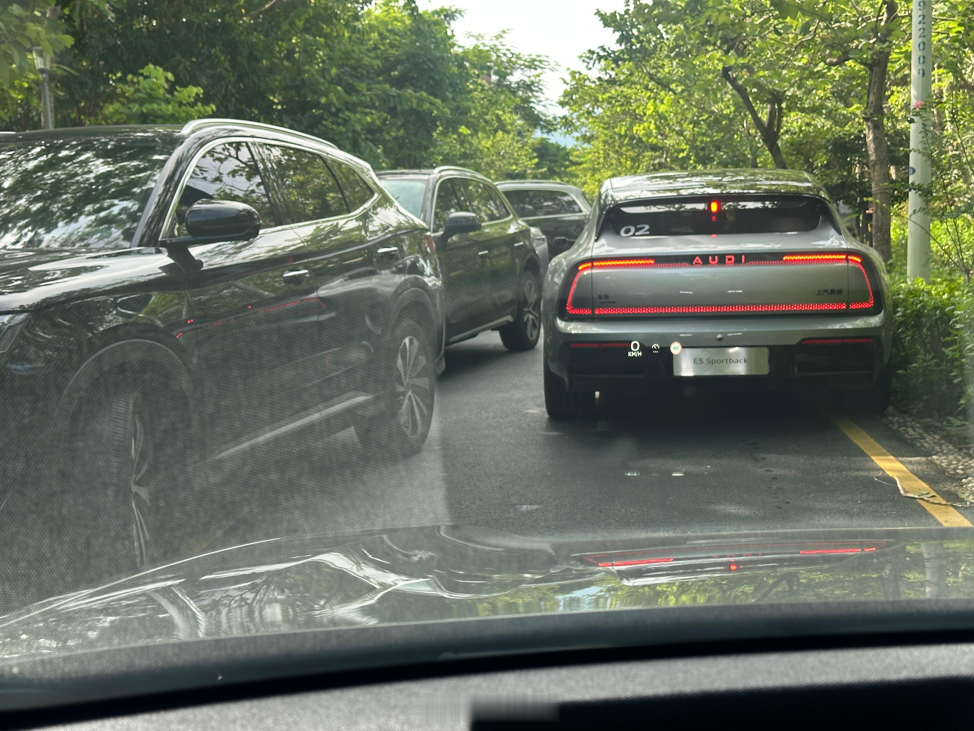 回七星湾的路暑假太堵了，路配不上车[笑cry]奥迪e5sportback ​​​