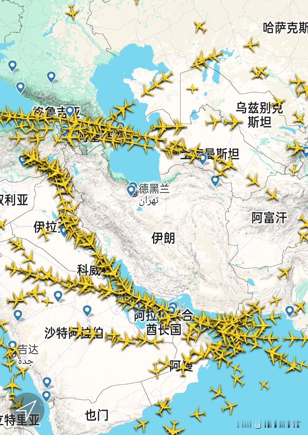 伊朗领空过去的过境航班全开始绕飞伊朗空域，唯二两架民航班机也是伊朗国内航空公司马