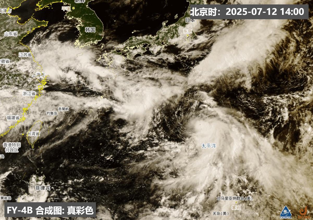【台风】今晚日本气象厅暂时维持太平洋上的低压评价，明天应该会升级为5号台风百合。