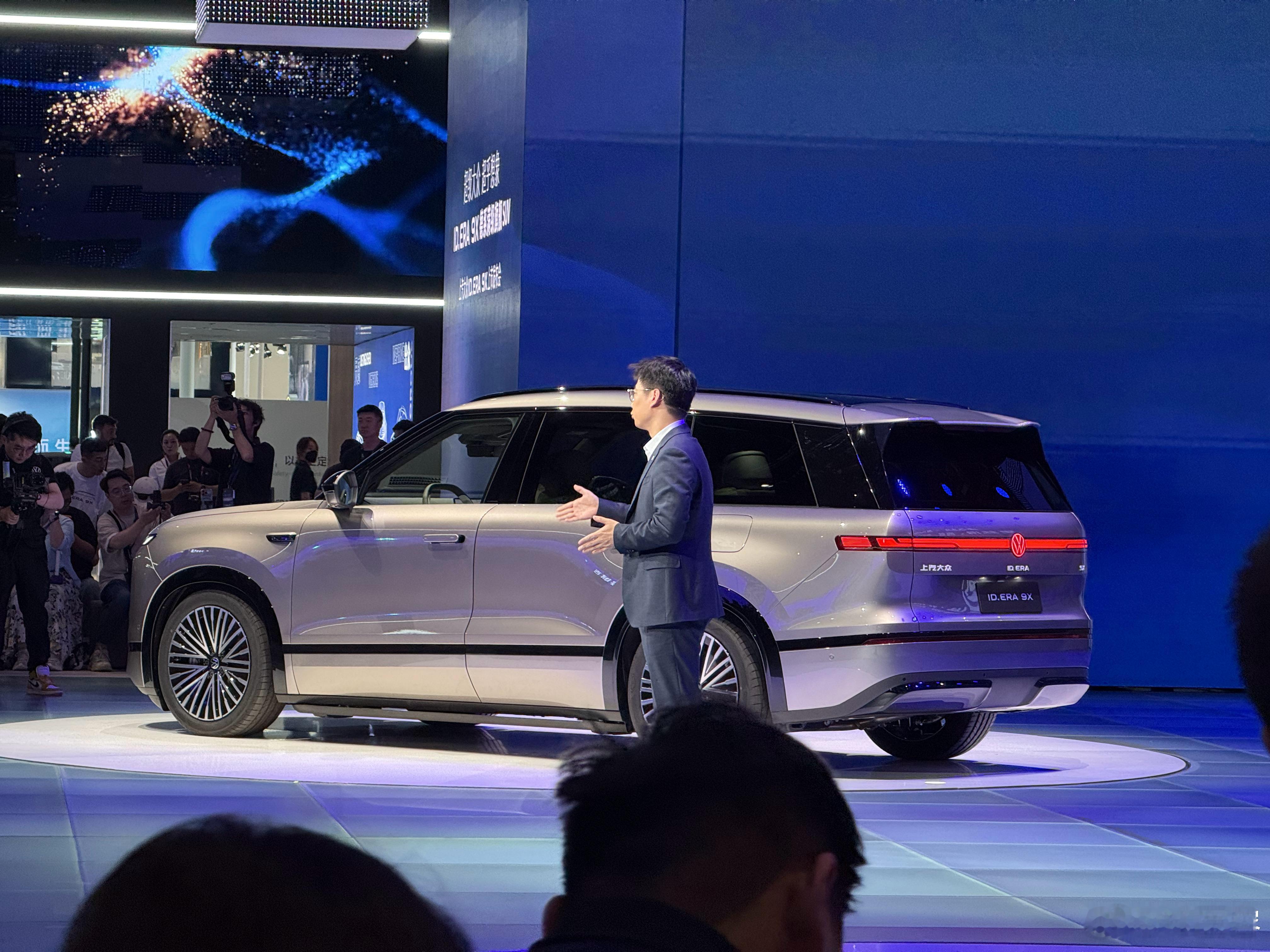 上汽大众ID. ERA 9X上市火热！1小时狂揽11,079台锁单，实至名归的3