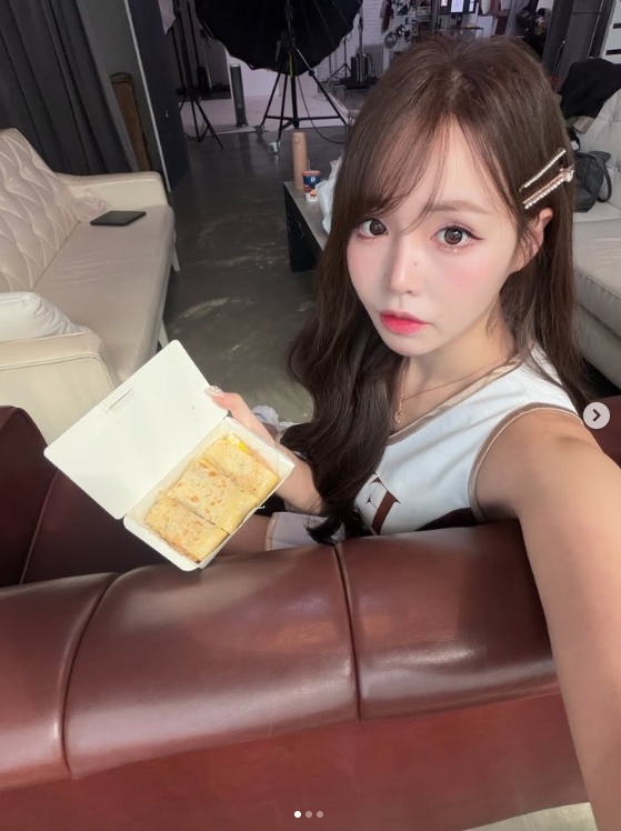 T1粉丝集合！Oner姐姐文慧真晒照：最近喜欢上的食物🤤Oner和Peyz姐姐