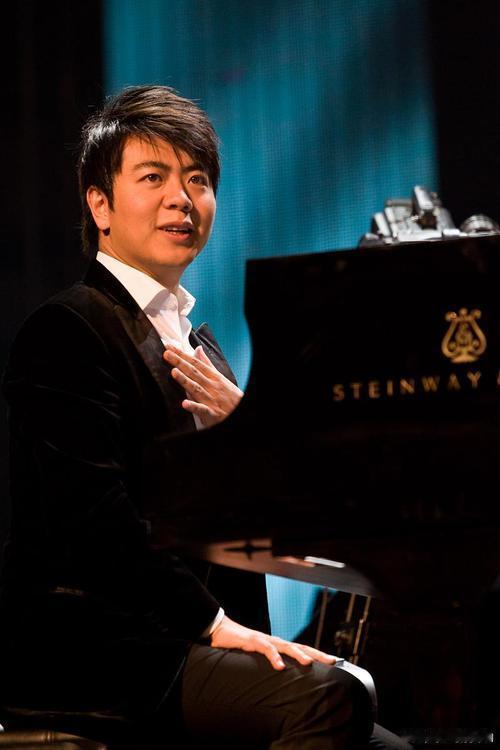 2026年4月18日，第十六届北京国际电影节官宣，国际钢琴大师郎朗出任电影音乐全