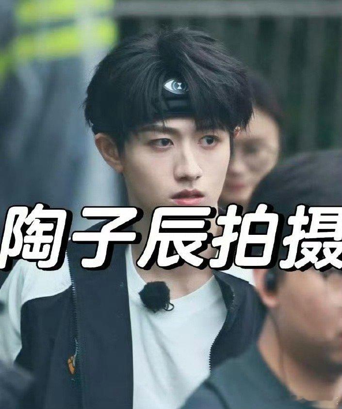 最喜欢看这种生图时刻了！！看看top生图怎么样？？为表公平都是同一个人拍摄的 全